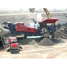 輪胎式和履帶式移動(dòng)破碎機(jī)，誰更勝一籌？